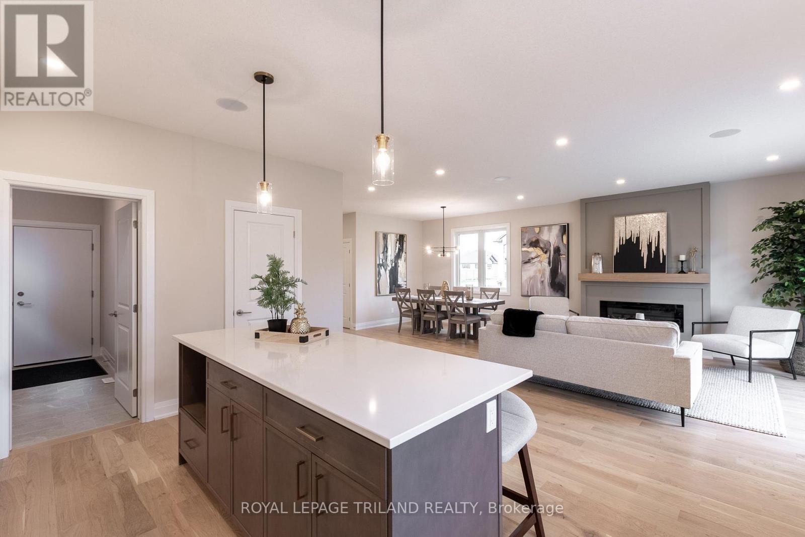 31 Allister Drive, Middlesex Centre (Kilworth), Ontario  N0L 1R0 - Photo 14 - X12442946