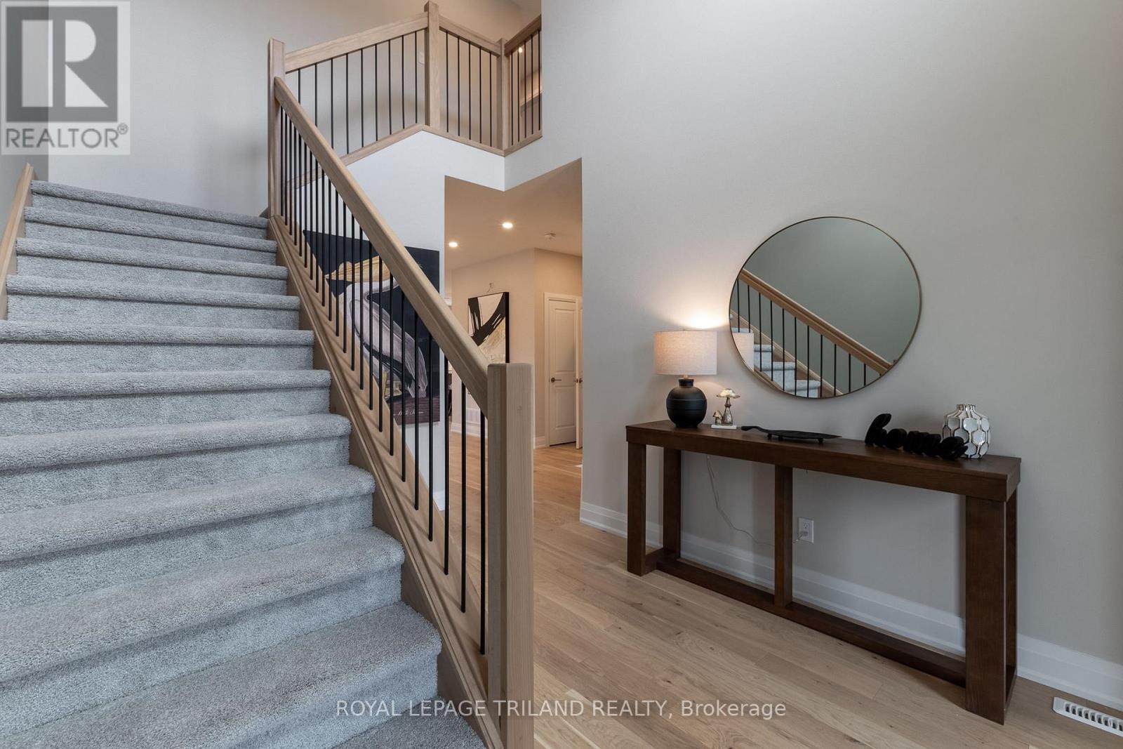 31 Allister Drive, Middlesex Centre (Kilworth), Ontario  N0L 1R0 - Photo 17 - X12442946