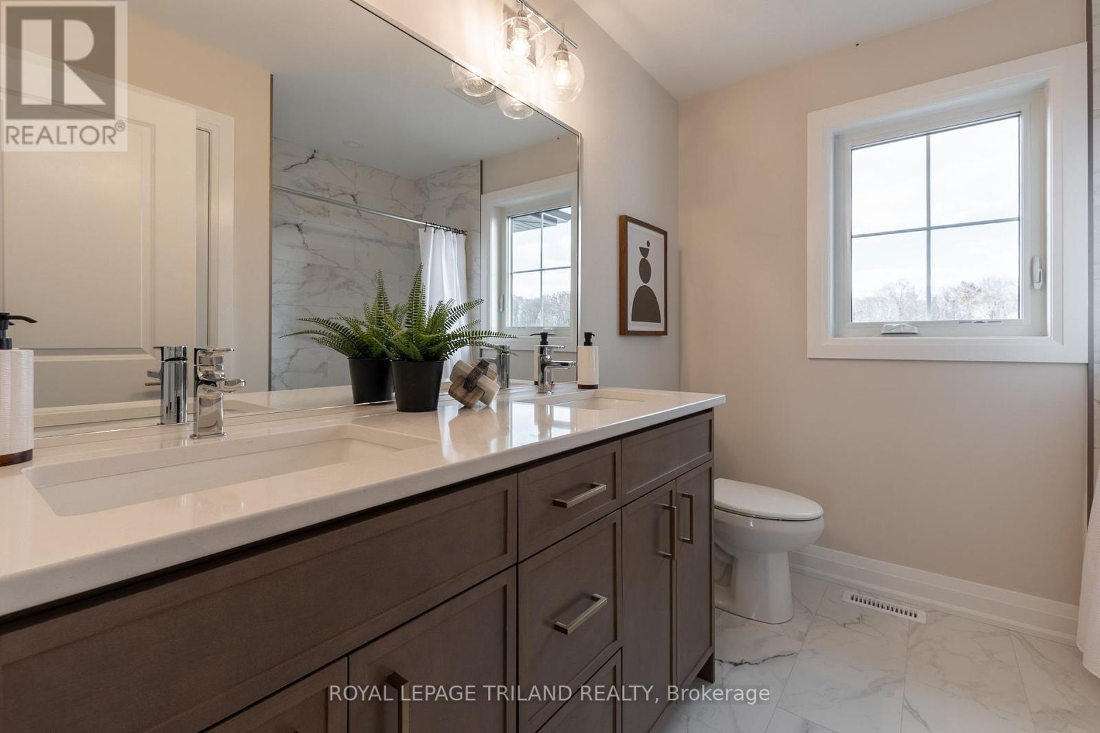 31 Allister Drive, Middlesex Centre (Kilworth), Ontario  N0L 1R0 - Photo 28 - X12442946