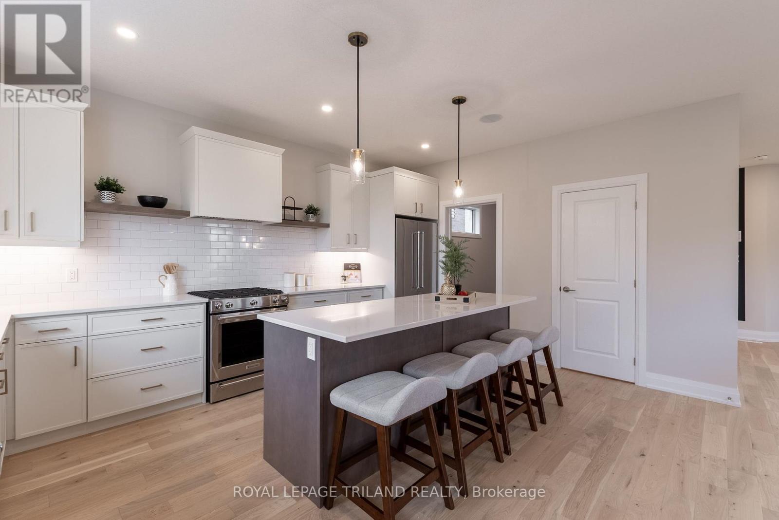 39 Allister Drive, Middlesex Centre, Ontario  N0L 1R0 - Photo 13 - X12442953