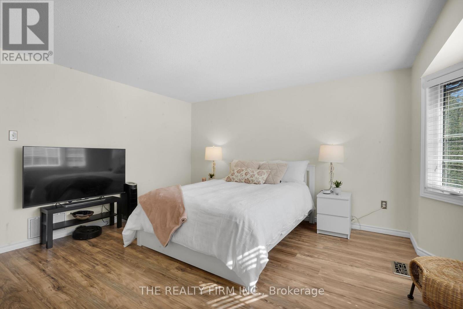 25 - 70 Chapman Court, London North (North I), Ontario  N6G 4Z4 - Photo 21 - X12442983