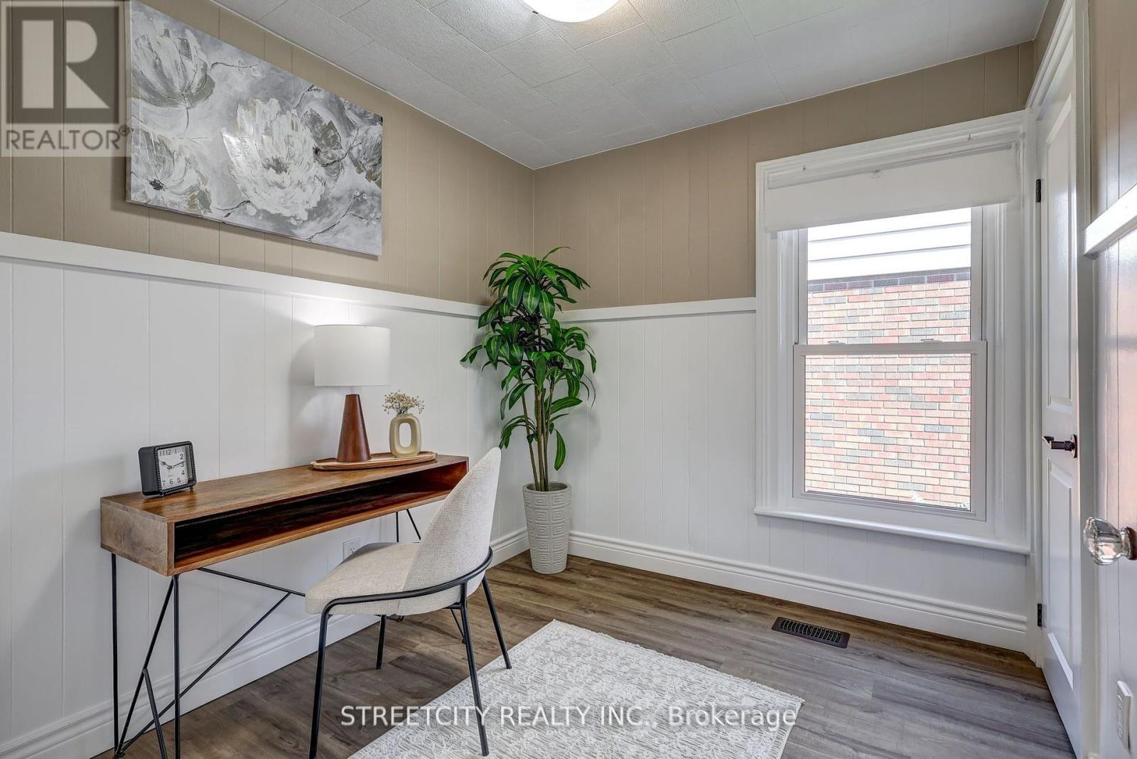 38 St. Andrew Street, Aylmer, Ontario  N5H 2N1 - Photo 11 - X12442986