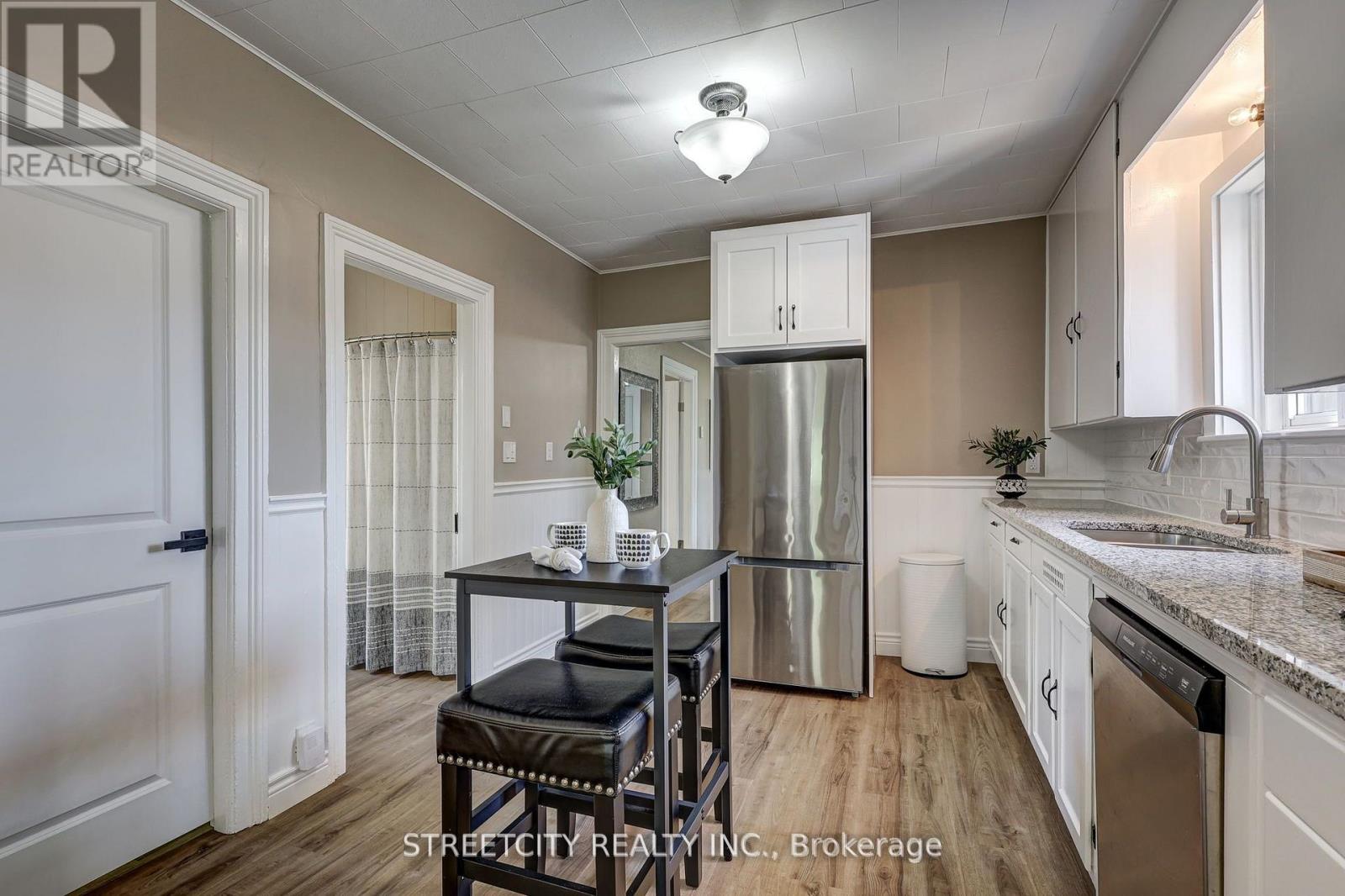 38 St. Andrew Street, Aylmer, Ontario  N5H 2N1 - Photo 16 - X12442986