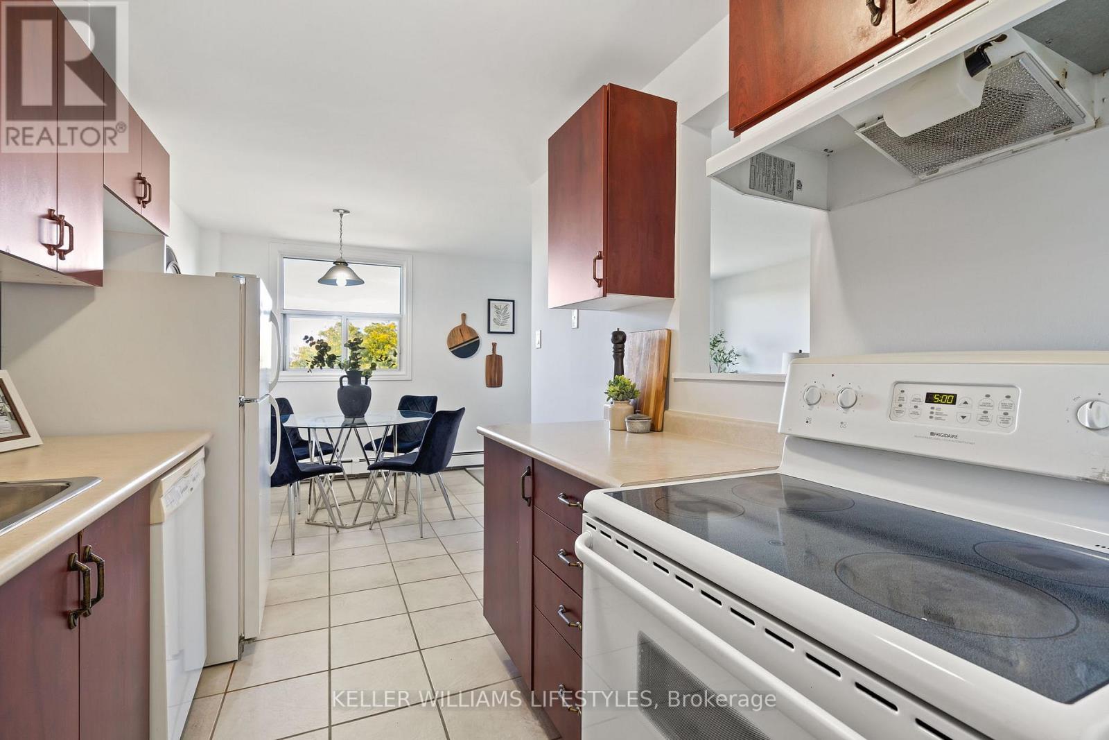 511 - 931 Wonderland Road S, London South (South M), Ontario  N6K 2X6 - Photo 23 - X12443045