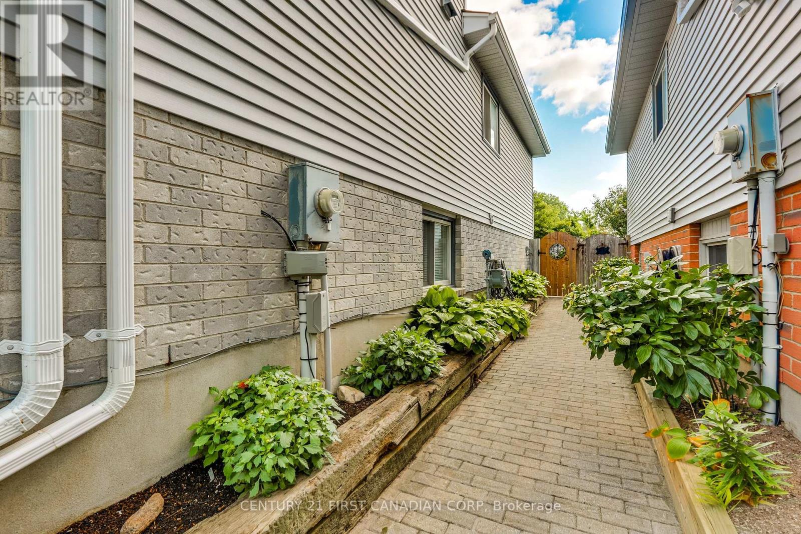 80 Tanner Drive, London East (East P), Ontario  N5W 6B5 - Photo 3 - X12443054