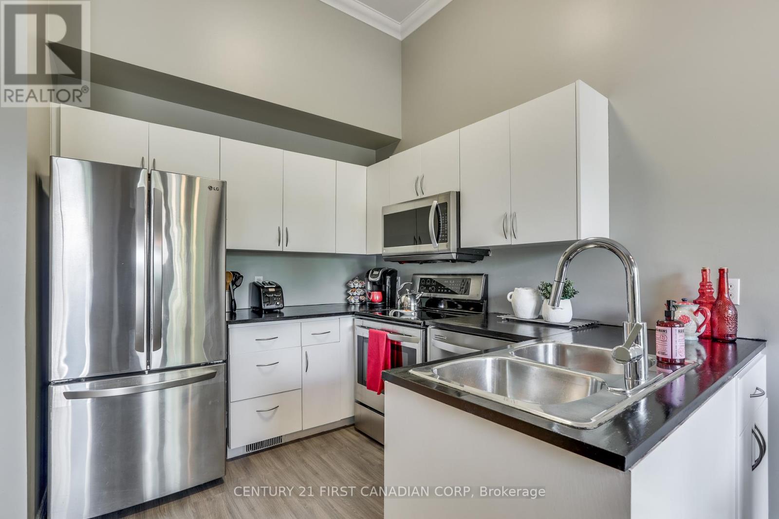 80 Tanner Drive, London East (East P), Ontario  N5W 6B5 - Photo 6 - X12443054
