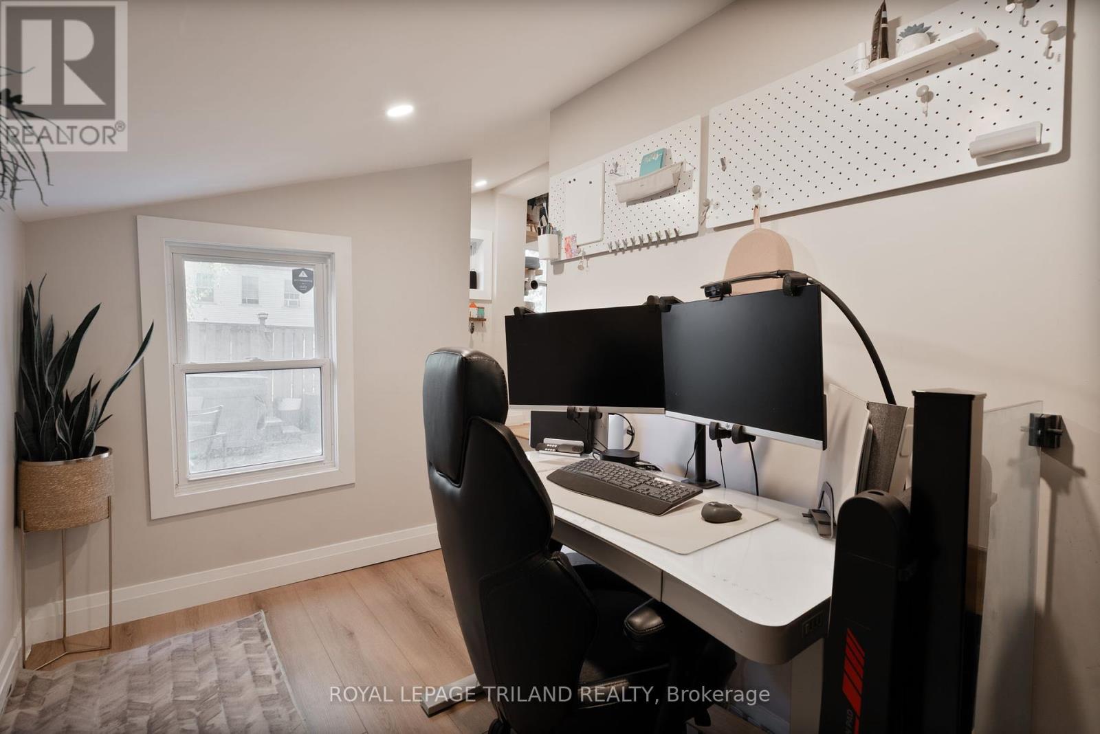 3 Henry Street, London East (East K), Ontario  N6B 2L6 - Photo 22 - X12443100