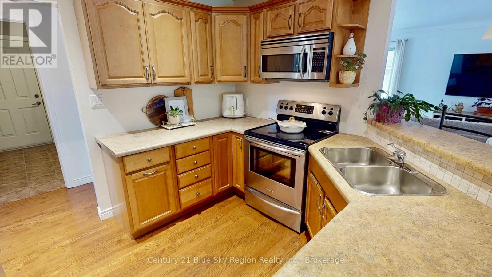 154 Golf Course Road, Callander, Ontario  P0H 1H0 - Photo 13 - X12301900