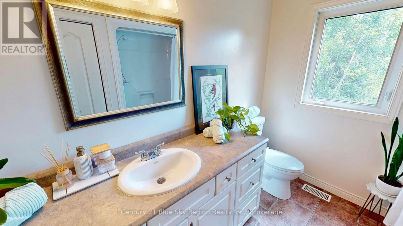 154 Golf Course Road, Callander, Ontario  P0H 1H0 - Photo 19 - X12301900