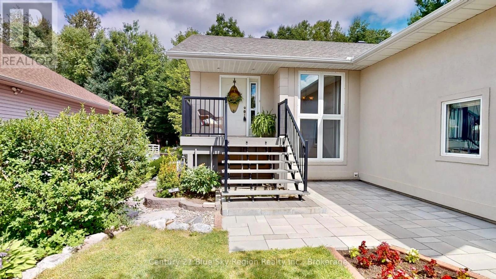 154 Golf Course Road, Callander, Ontario  P0H 1H0 - Photo 2 - X12301900