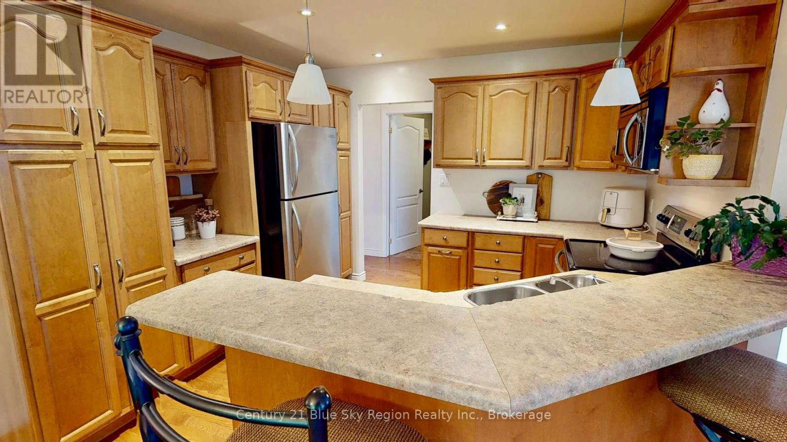 154 Golf Course Road, Callander, Ontario  P0H 1H0 - Photo 14 - X12301900