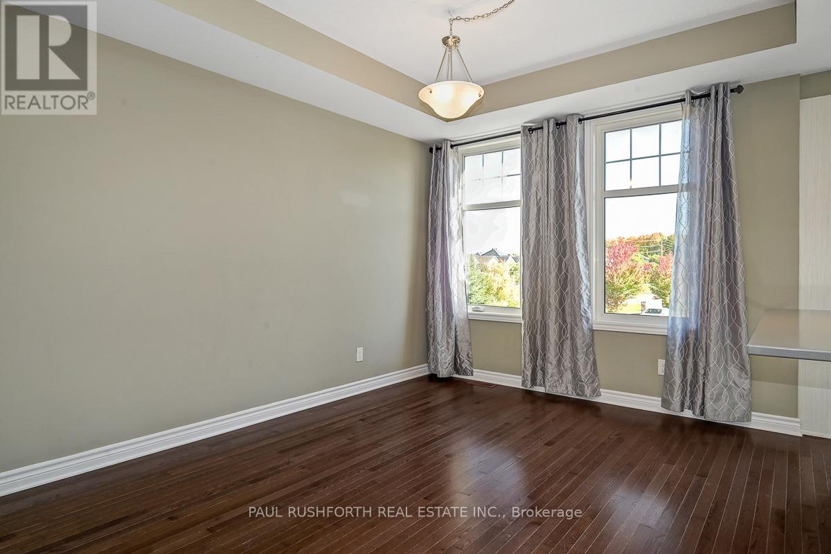 640 Lauraleaf Crescent, Ottawa, Ontario  K2J 6G9 - Photo 11 - X12442936