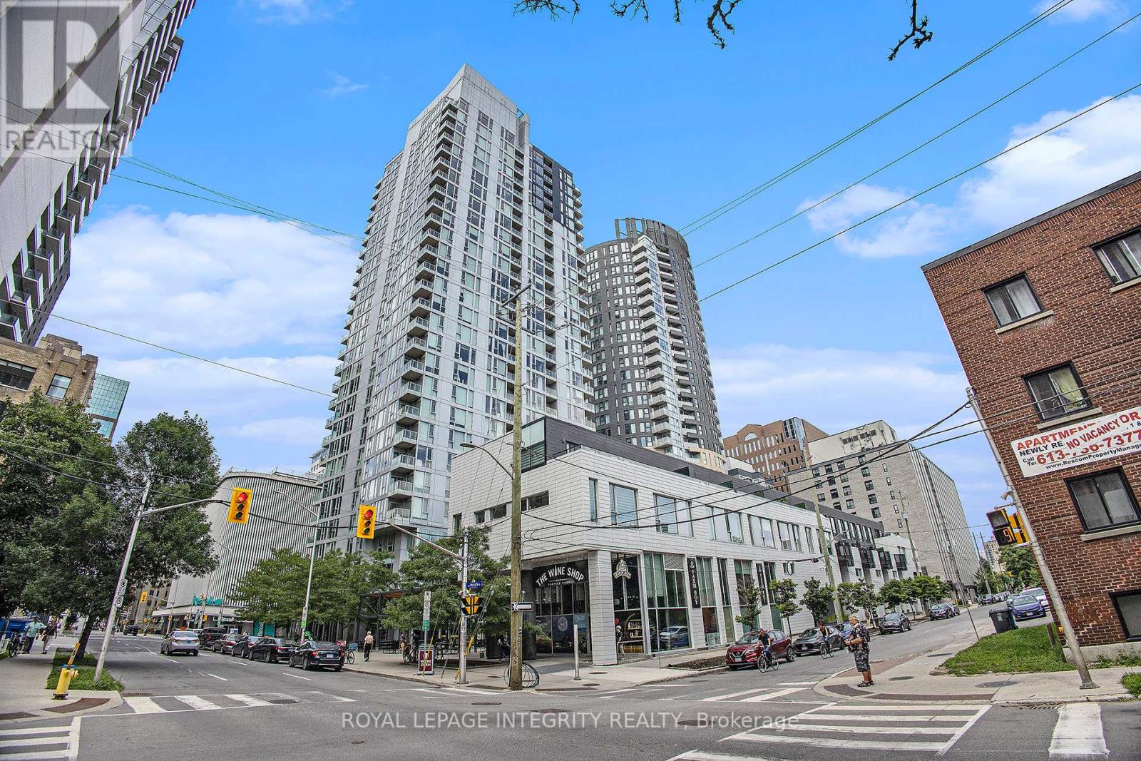 212 - 197 Lisgar Street, Ottawa, Ontario  K2P 0C3 - Photo 1 - X12442988