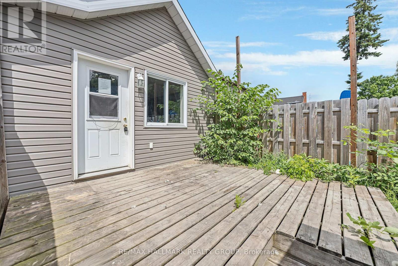 243 Harriet Street, Arnprior, Ontario  K7S 2T4 - Photo 8 - X12443098