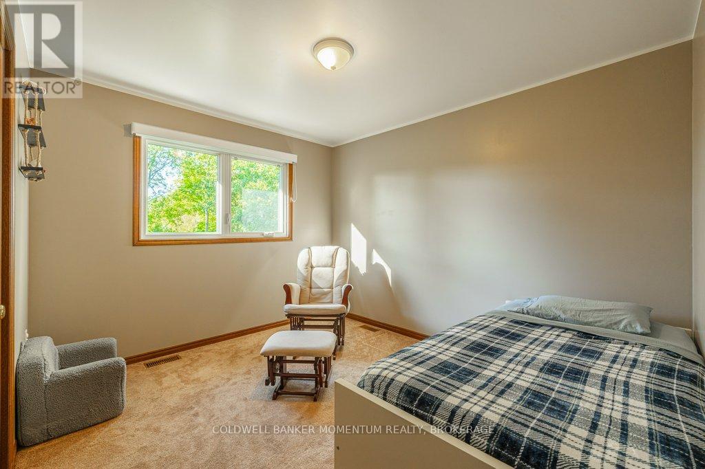 738 Welland Road, Pelham (Fenwick), Ontario  L0S 1C0 - Photo 24 - X12442962