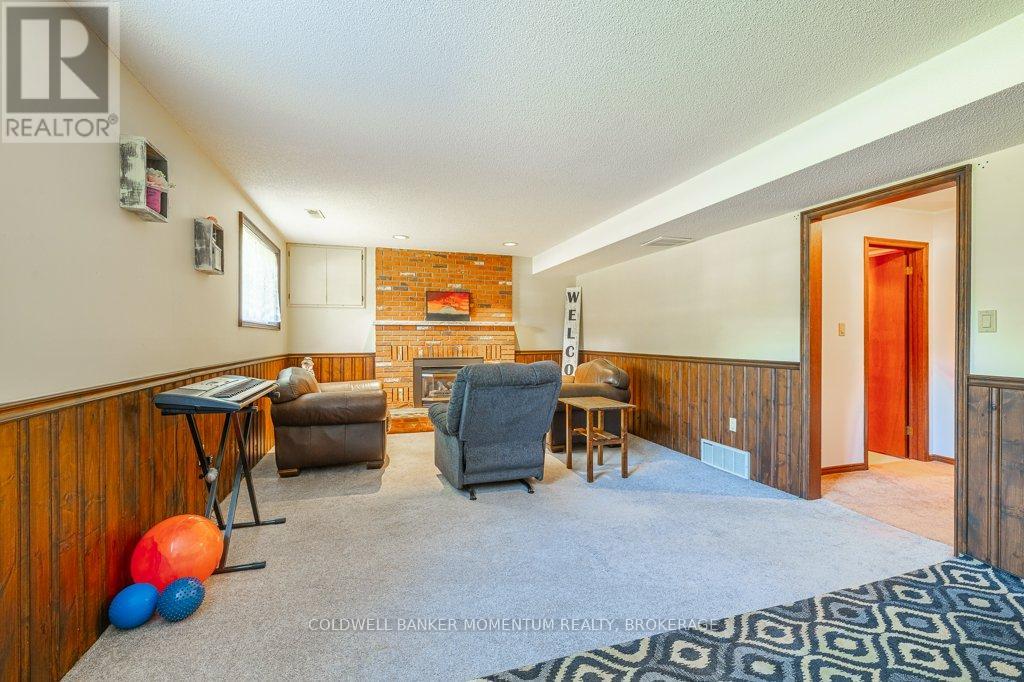 738 Welland Road, Pelham (Fenwick), Ontario  L0S 1C0 - Photo 28 - X12442962