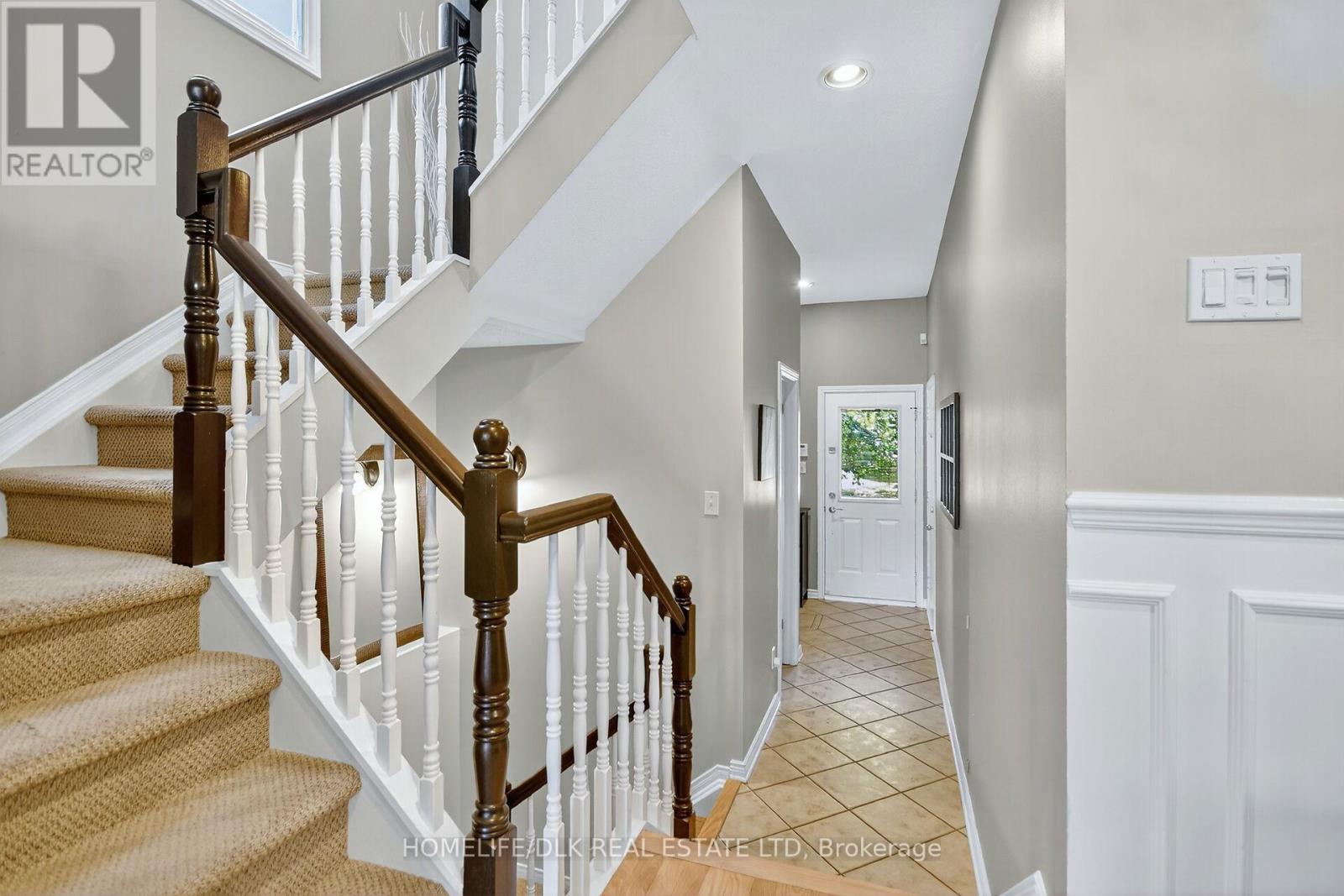 108 Landover Crescent, Ottawa, Ontario  K2M 2W4 - Photo 14 - X12442169