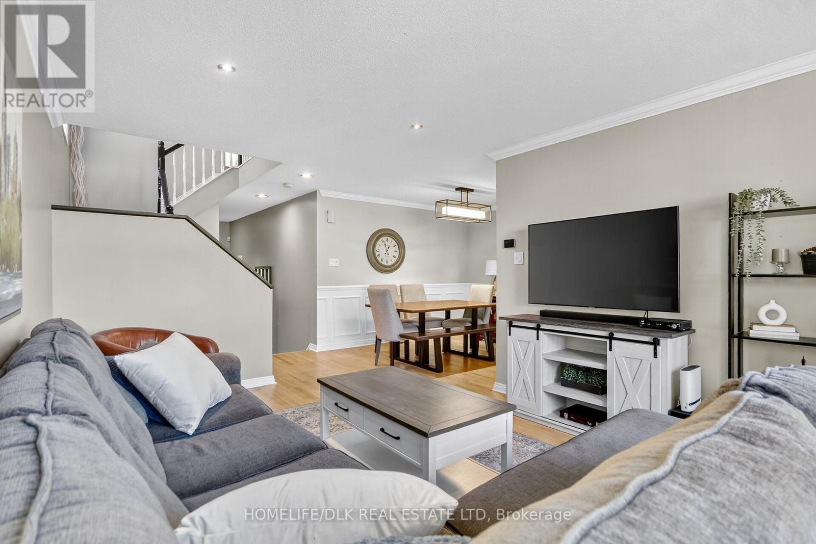 108 Landover Crescent, Ottawa, Ontario  K2M 2W4 - Photo 8 - X12442169