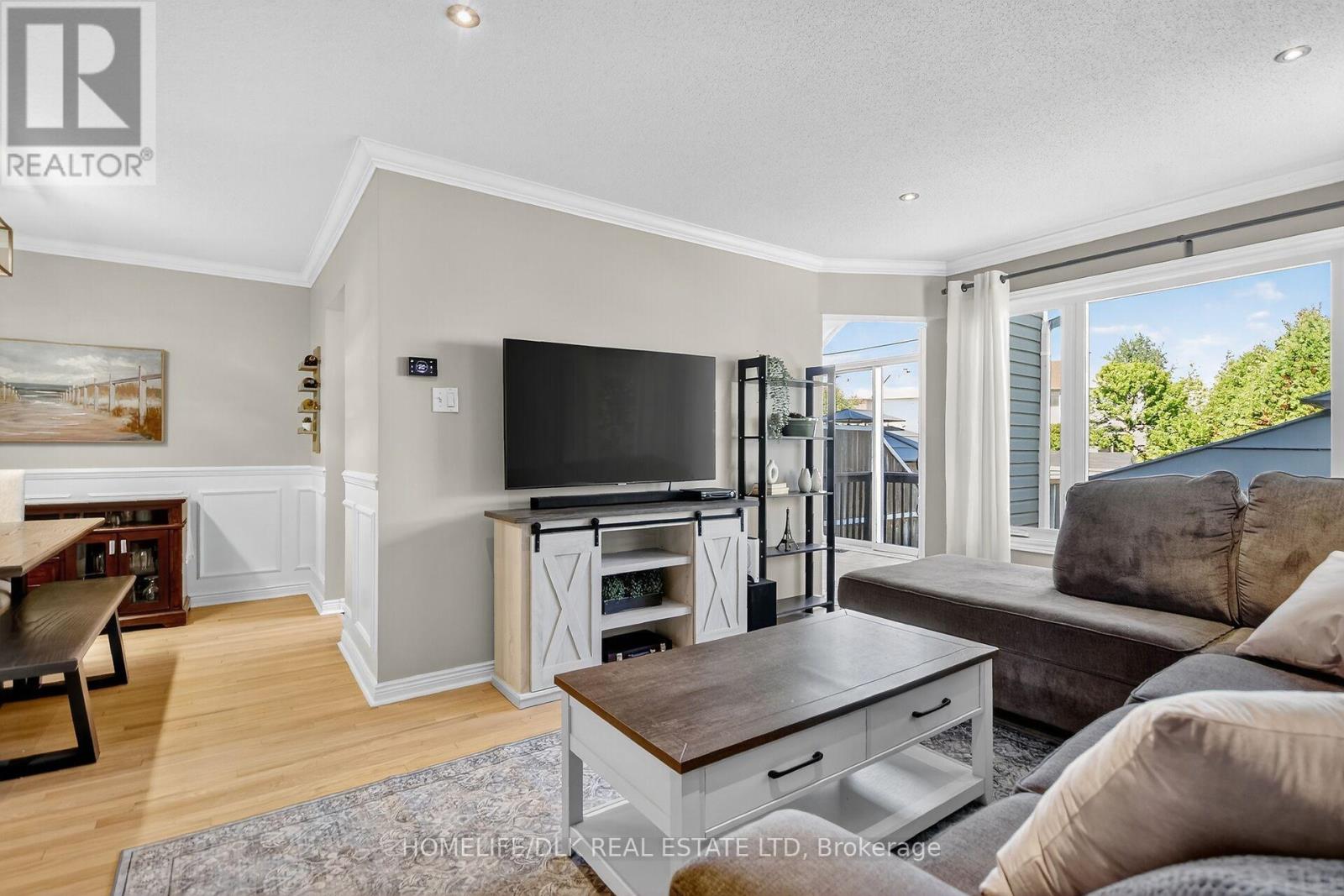 108 Landover Crescent, Ottawa, Ontario  K2M 2W4 - Photo 7 - X12442169