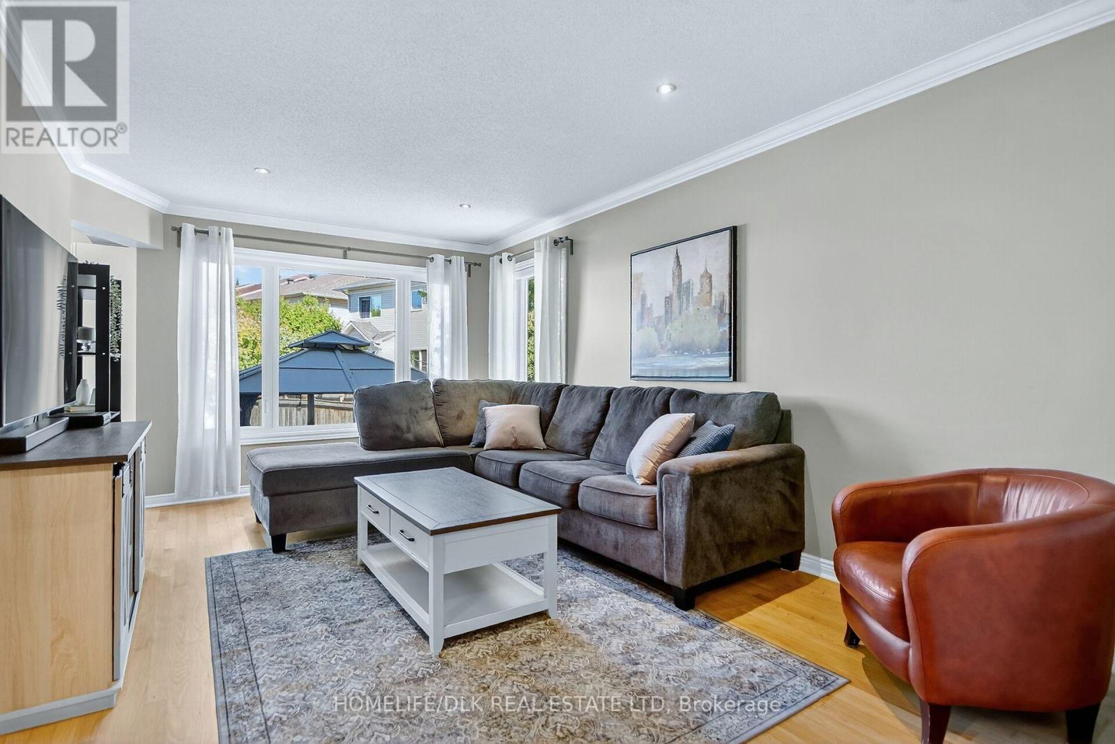 108 Landover Crescent, Ottawa, Ontario  K2M 2W4 - Photo 9 - X12442169