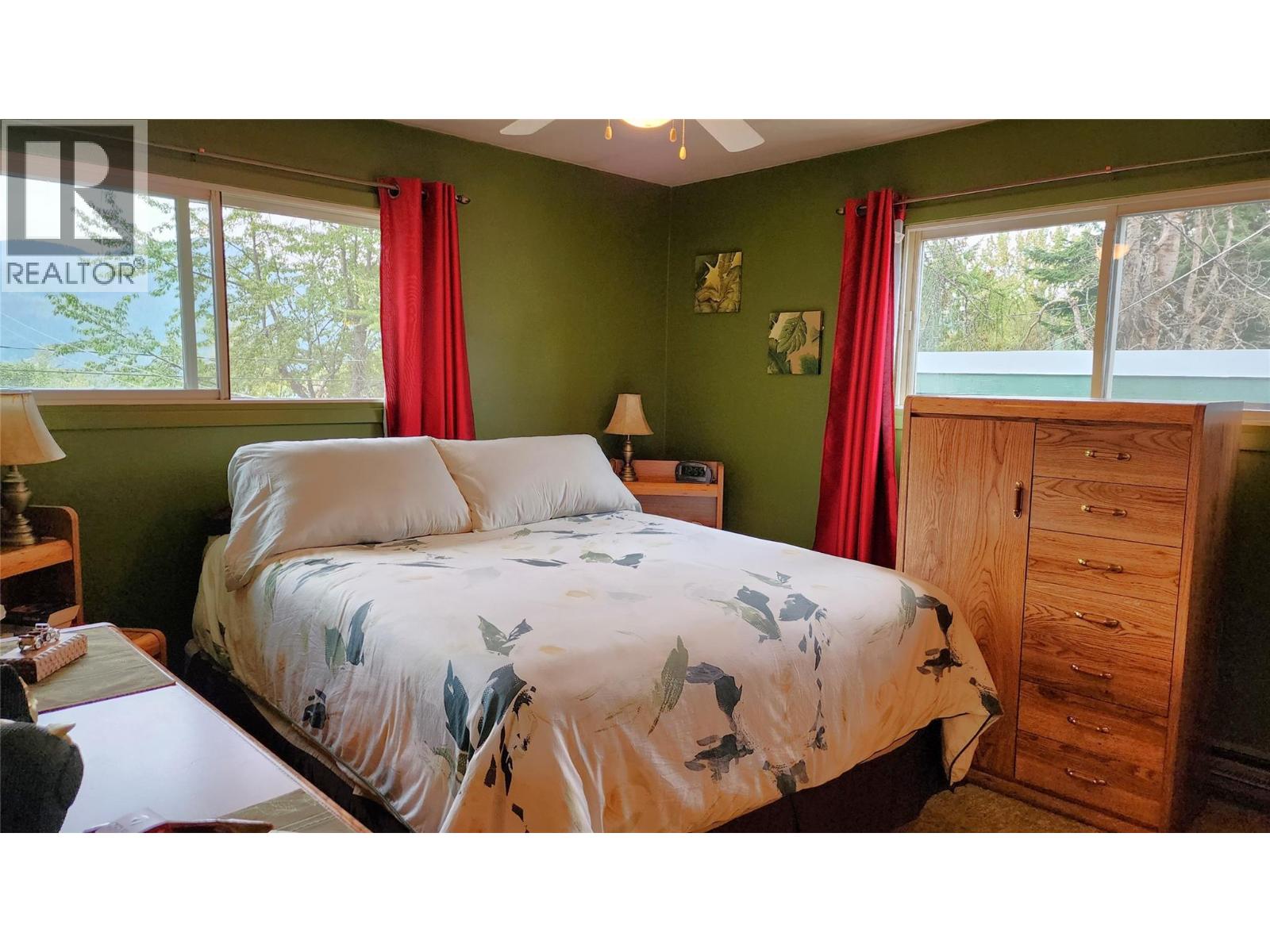 2109 Thompson Avenue, Rossland, British Columbia  V0G 1Y0 - Photo 10 - 10364351