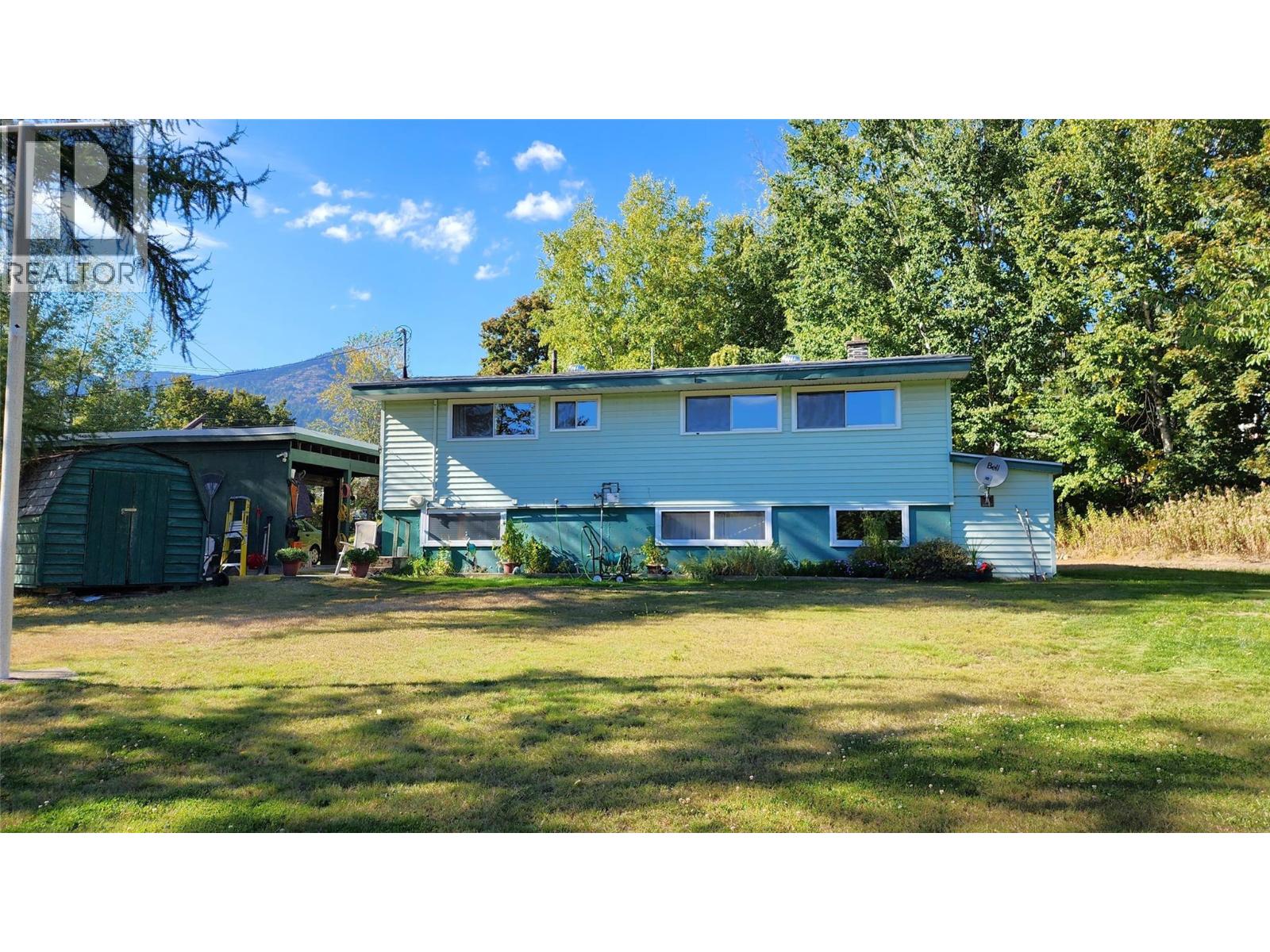 2109 Thompson Avenue, Rossland, British Columbia  V0G 1Y0 - Photo 15 - 10364351