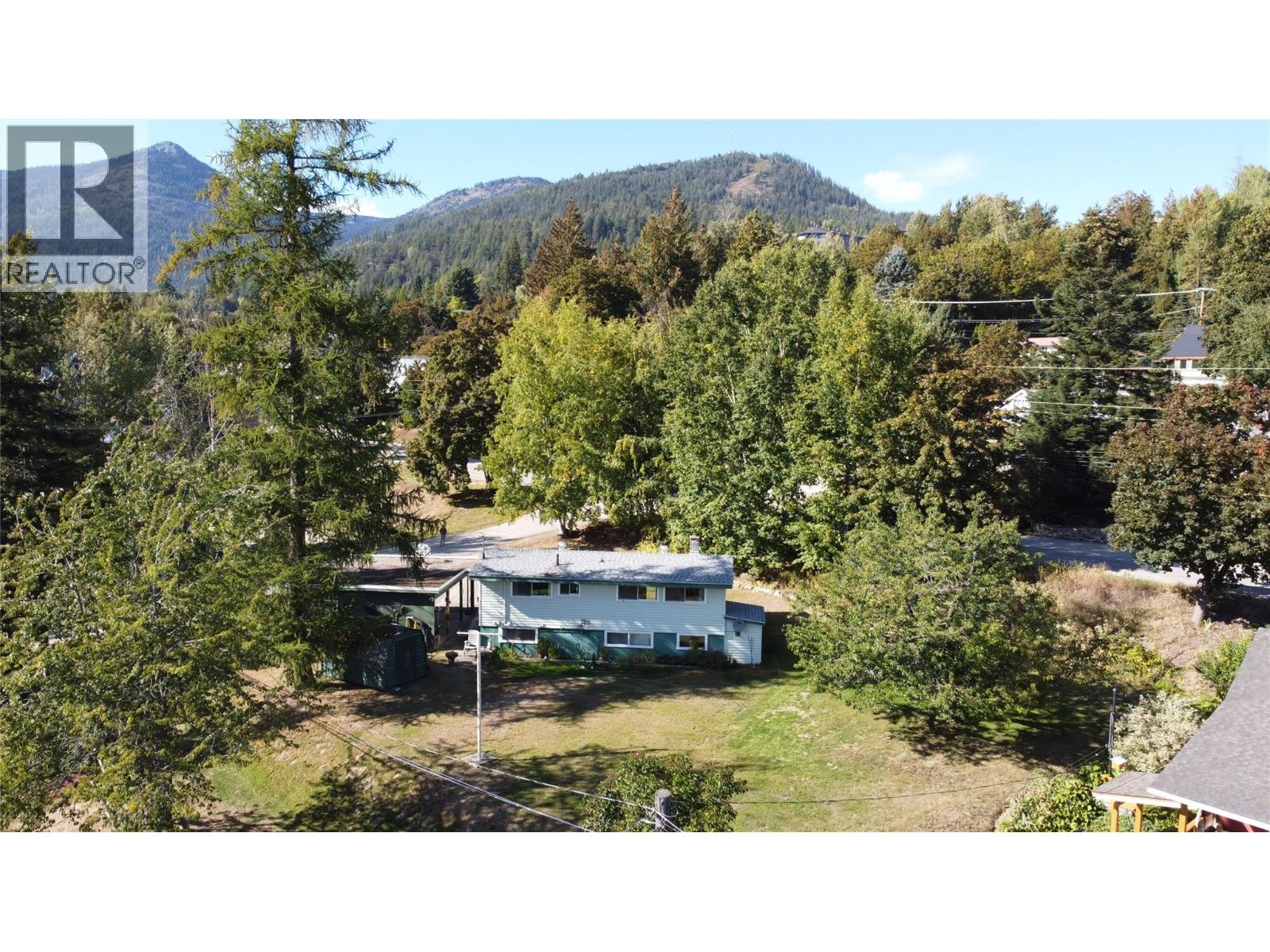 2109 Thompson Avenue, Rossland, British Columbia  V0G 1Y0 - Photo 26 - 10364351
