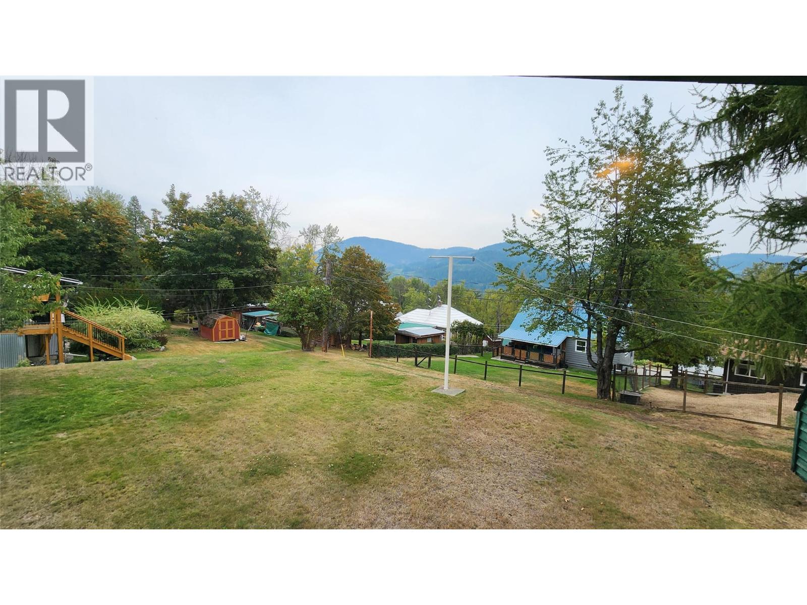 2109 Thompson Avenue, Rossland, British Columbia  V0G 1Y0 - Photo 28 - 10364351