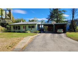 2109 Thompson Avenue, rossland, British Columbia