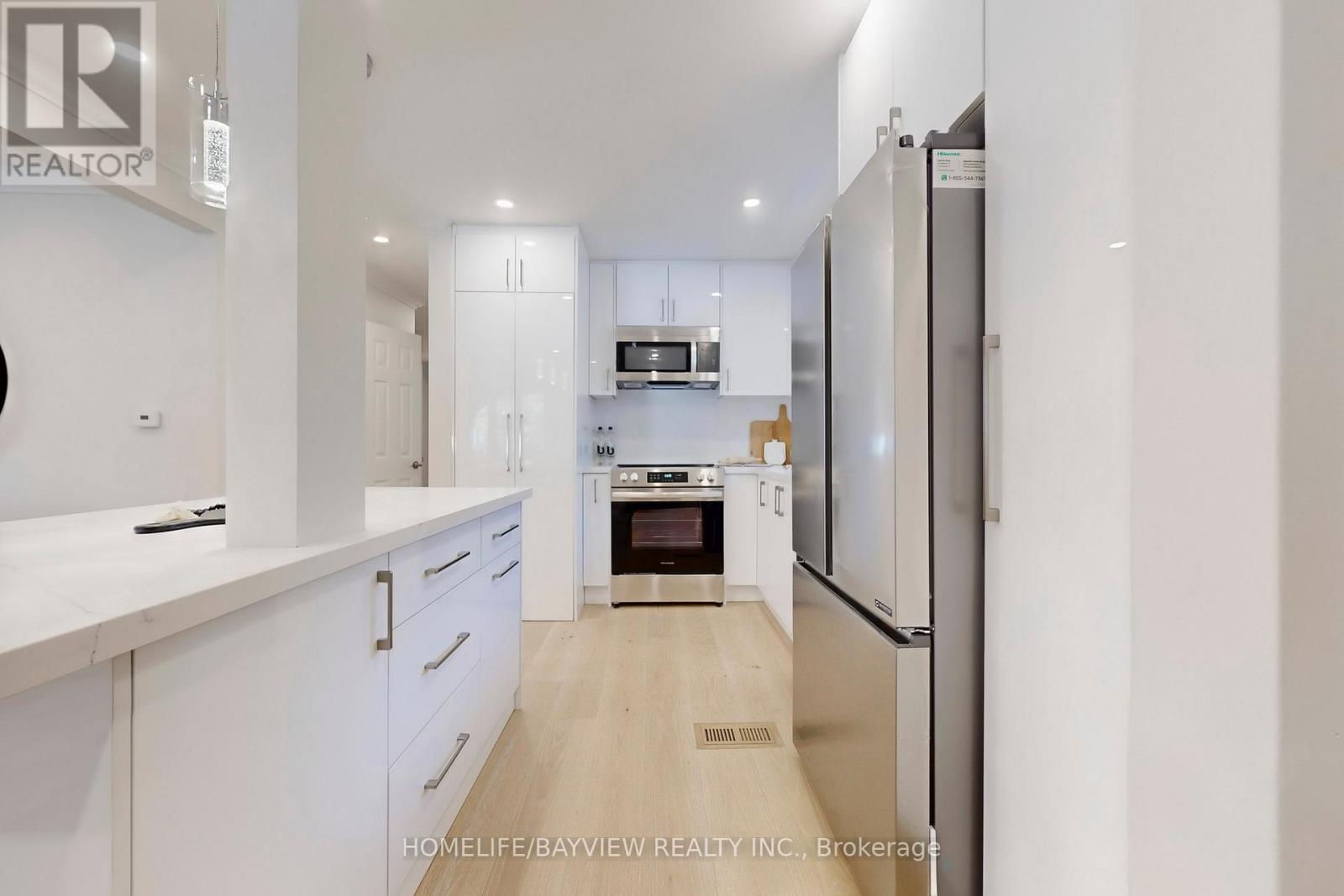 313 Churchill Avenue, Toronto, Ontario  M2R 1E6 - Photo 4 - C12431671