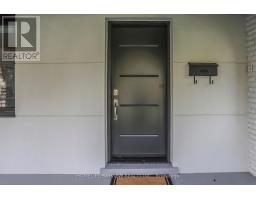 313 CHURCHILL AVENUE, Toronto, Ontario