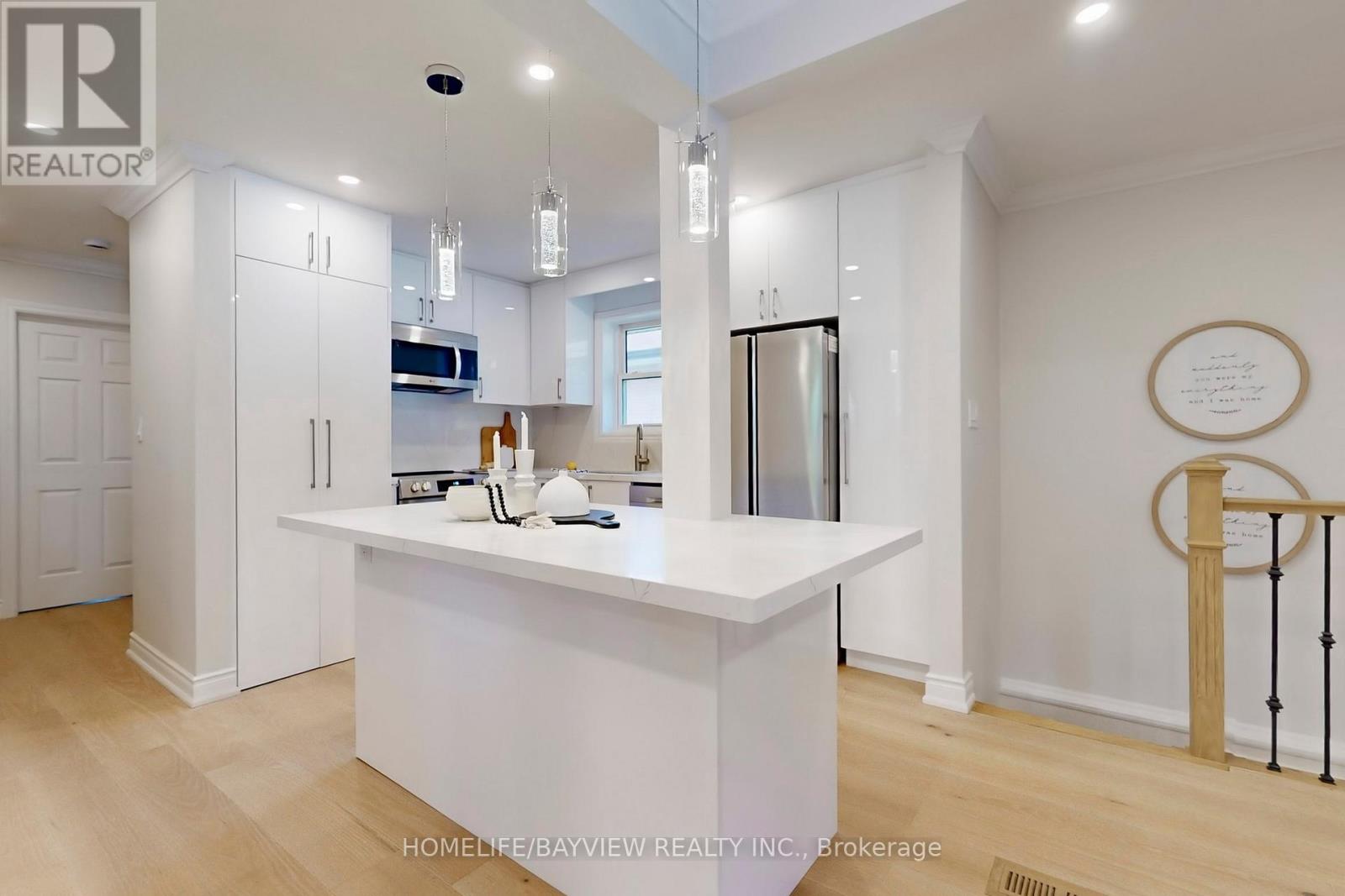 313 Churchill Avenue, Toronto, Ontario  M2R 1E6 - Photo 7 - C12431671