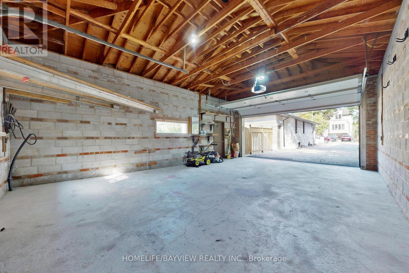 313 Churchill Avenue, Toronto, Ontario  M2R 1E6 - Photo 45 - C12431671