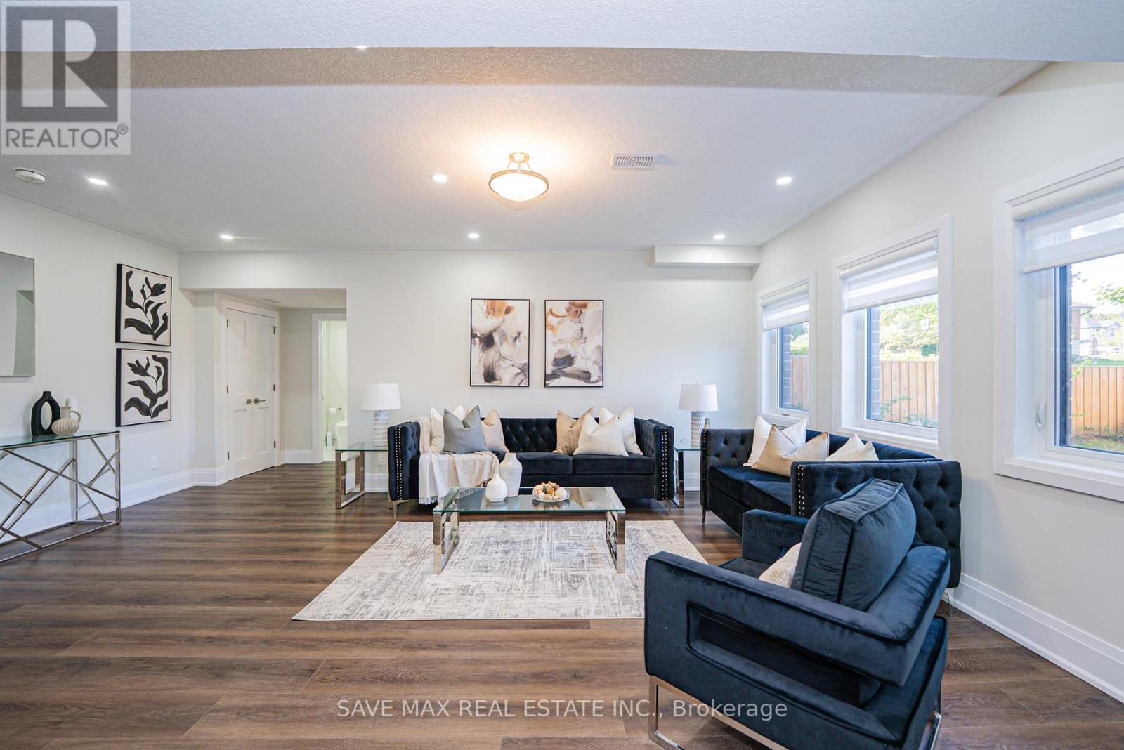 26 Falconridge Drive, Kitchener, Ontario  N2K 0G1 - Photo 41 - X12440615