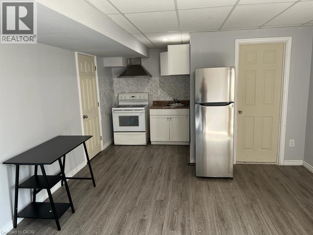 6045 Ernest Crescent Unit# Bsmt, Niagara Falls, Ontario  L2H 0H9 - Photo 4 - 40775869