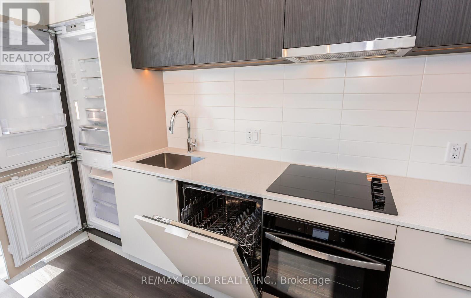 4907 - 89 Church Street, Toronto, Ontario  M5C 2G3 - Photo 14 - C12442900