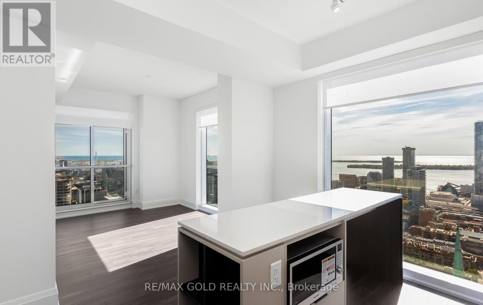 4907 - 89 Church Street, Toronto, Ontario  M5C 2G3 - Photo 9 - C12442900
