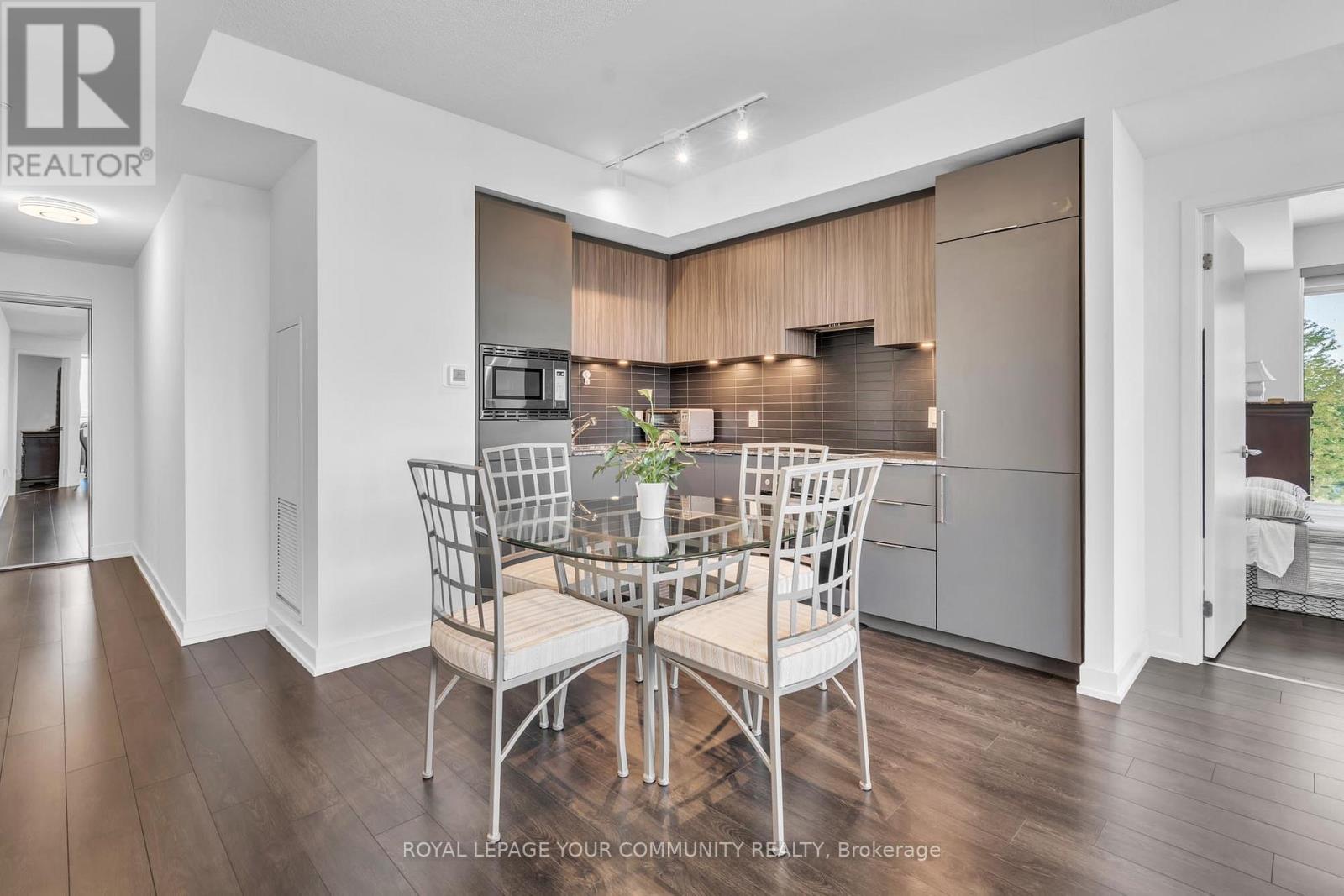 317 - 50 O'neil Road, Toronto (Banbury-Don Mills), Ontario  M3C 0H1 - Photo 9 - C12442902