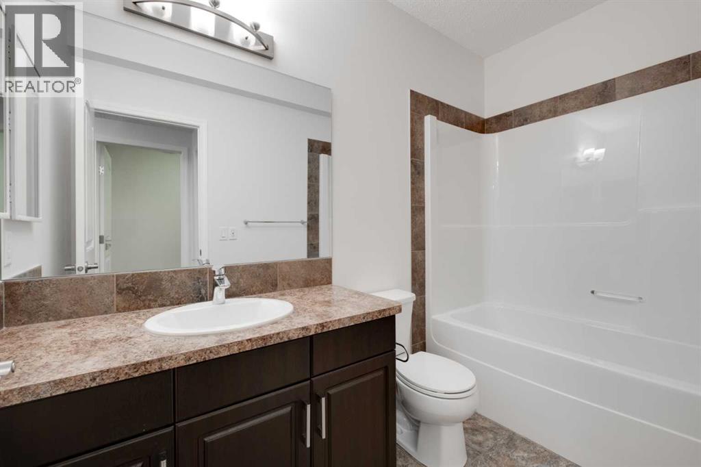 104 Masters Link Se, Calgary, Alberta  T3M 2N2 - Photo 33 - A2244748