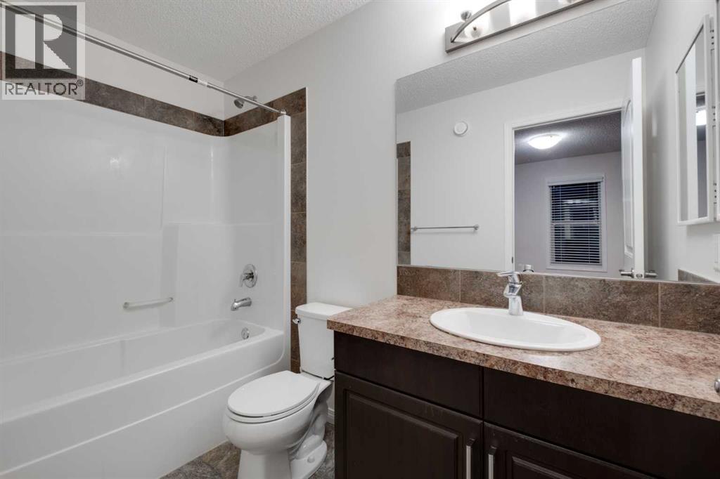 104 Masters Link Se, Calgary, Alberta  T3M 2N2 - Photo 25 - A2244748