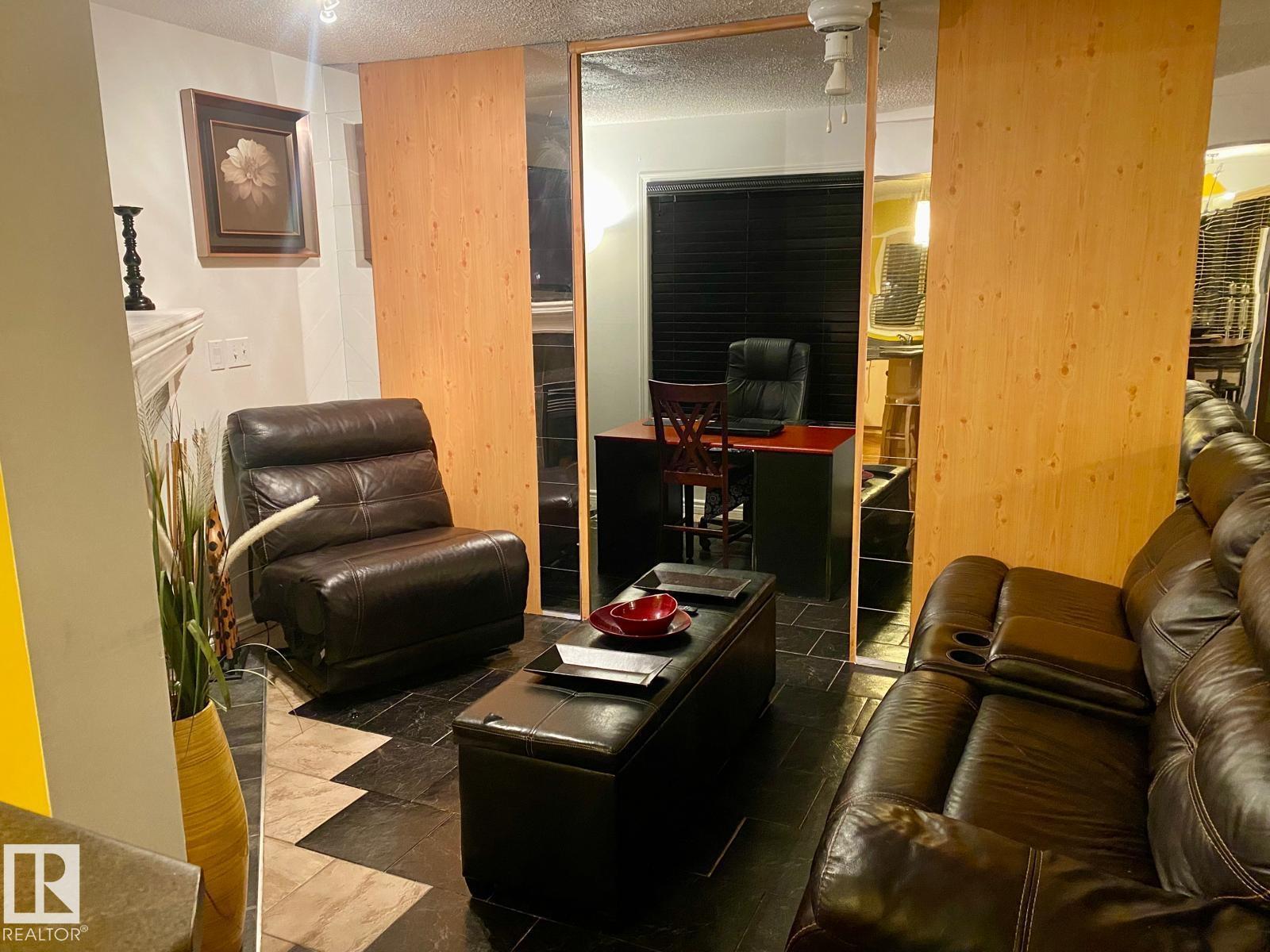 7905 12 Av Sw, Edmonton, Alberta  T6X 1E8 - Photo 4 - E4460646