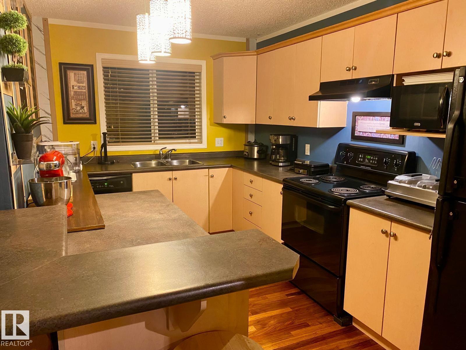 7905 12 Av Sw, Edmonton, Alberta  T6X 1E8 - Photo 5 - E4460646