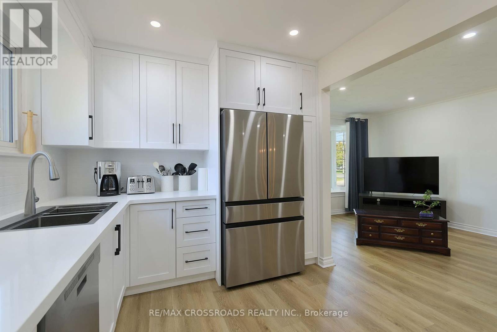37 Avis Crescent, Toronto (O'connor-Parkview), Ontario  M4B 1B8 - Photo 10 - E12442855