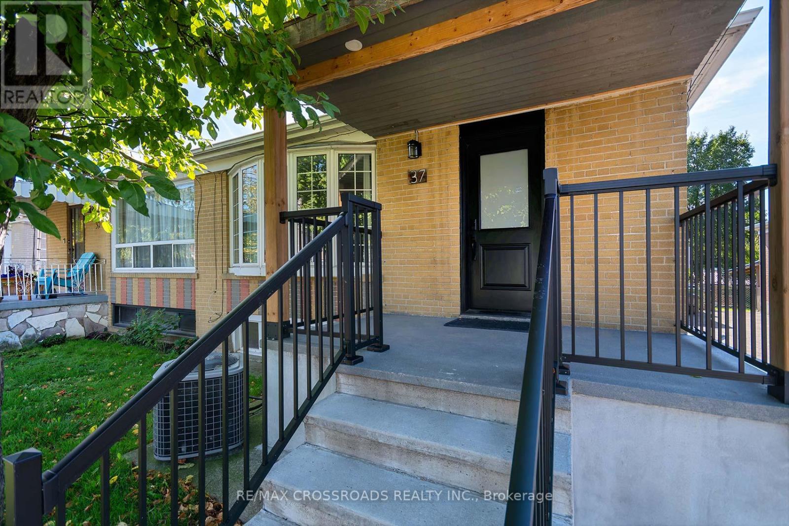 37 Avis Crescent, Toronto (O'connor-Parkview), Ontario  M4B 1B8 - Photo 5 - E12442855