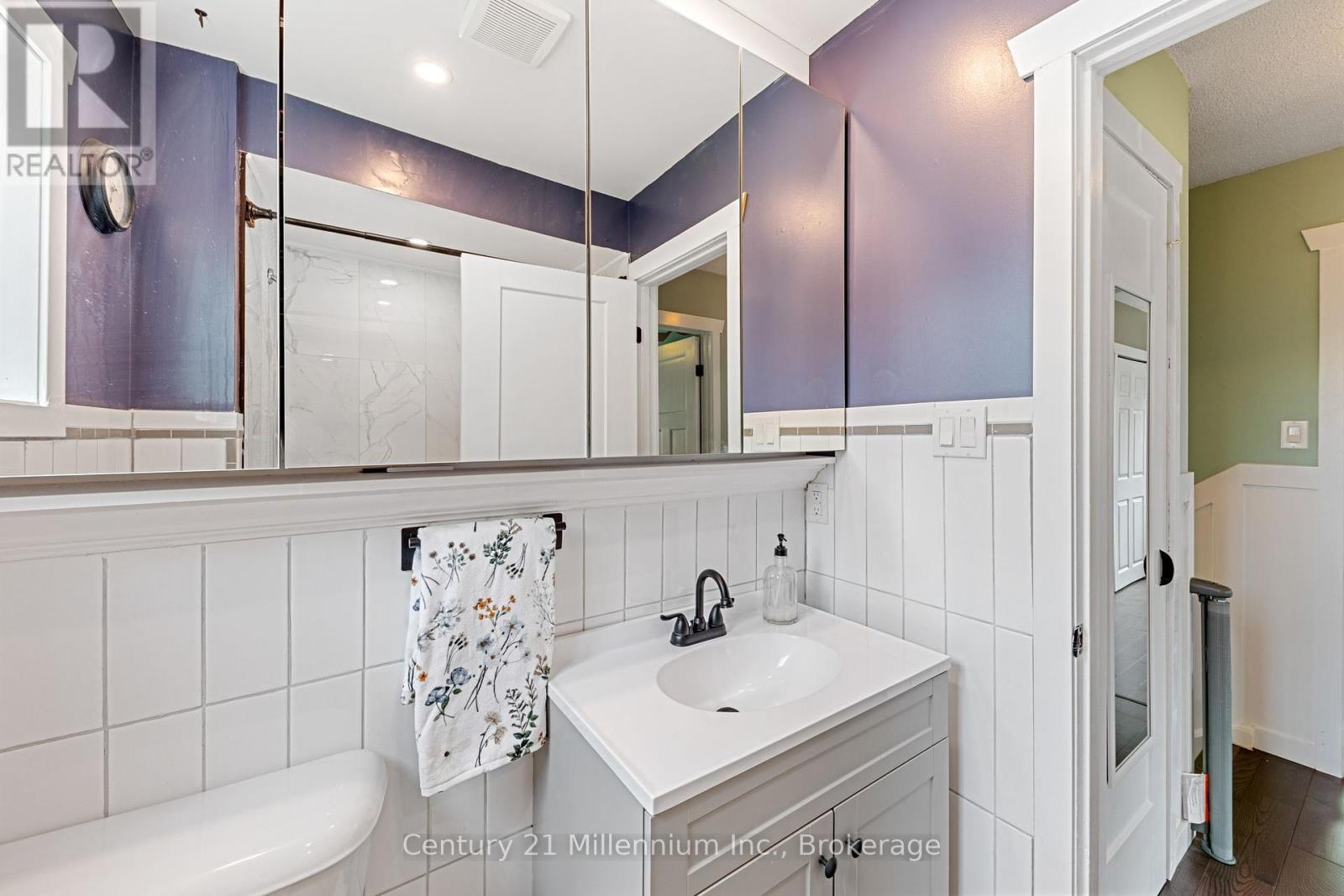 108 Ansley Road, Wasaga Beach, Ontario  L9Z 2N5 - Photo 27 - S12443014