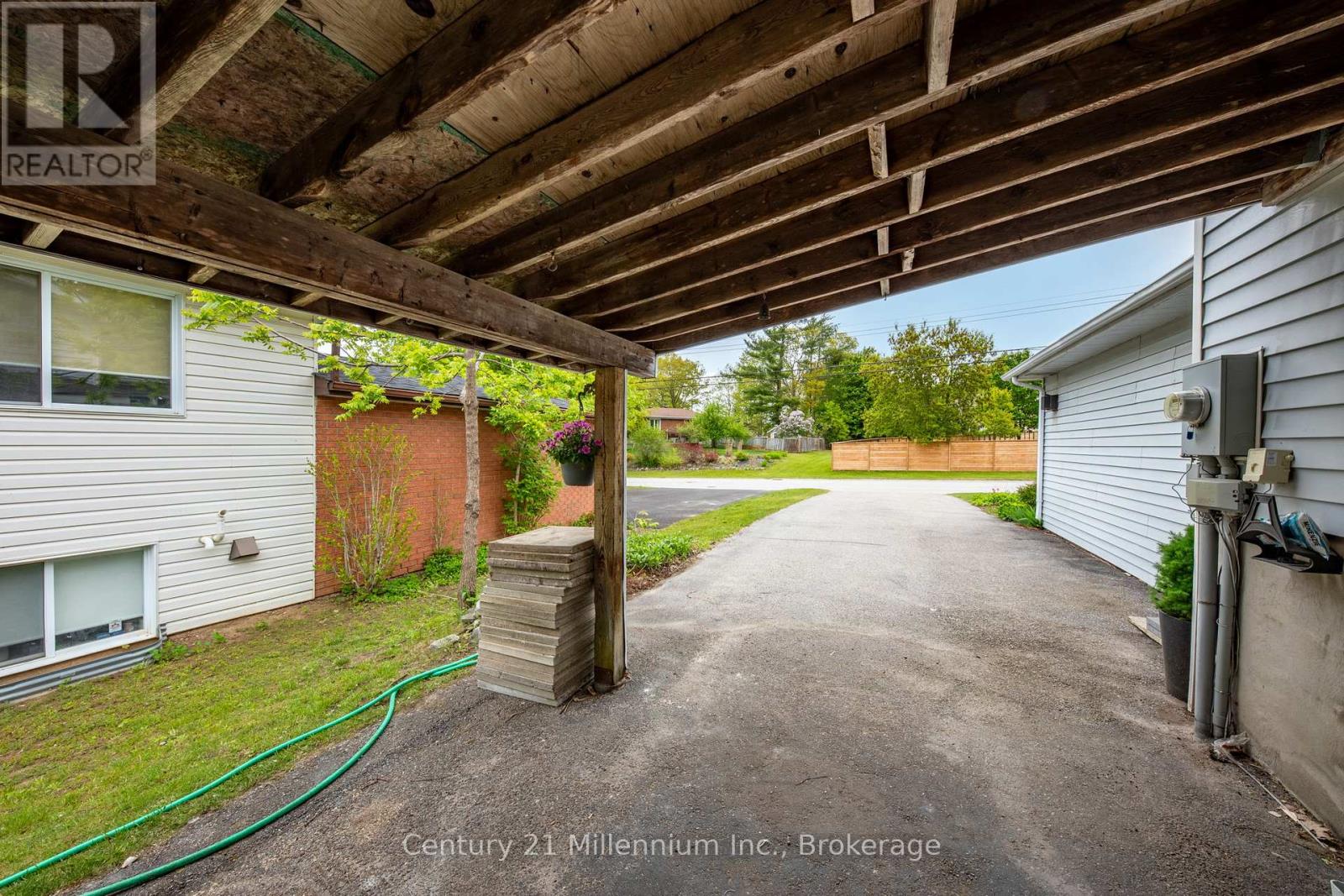 108 Ansley Road, Wasaga Beach, Ontario  L9Z 2N5 - Photo 42 - S12443014
