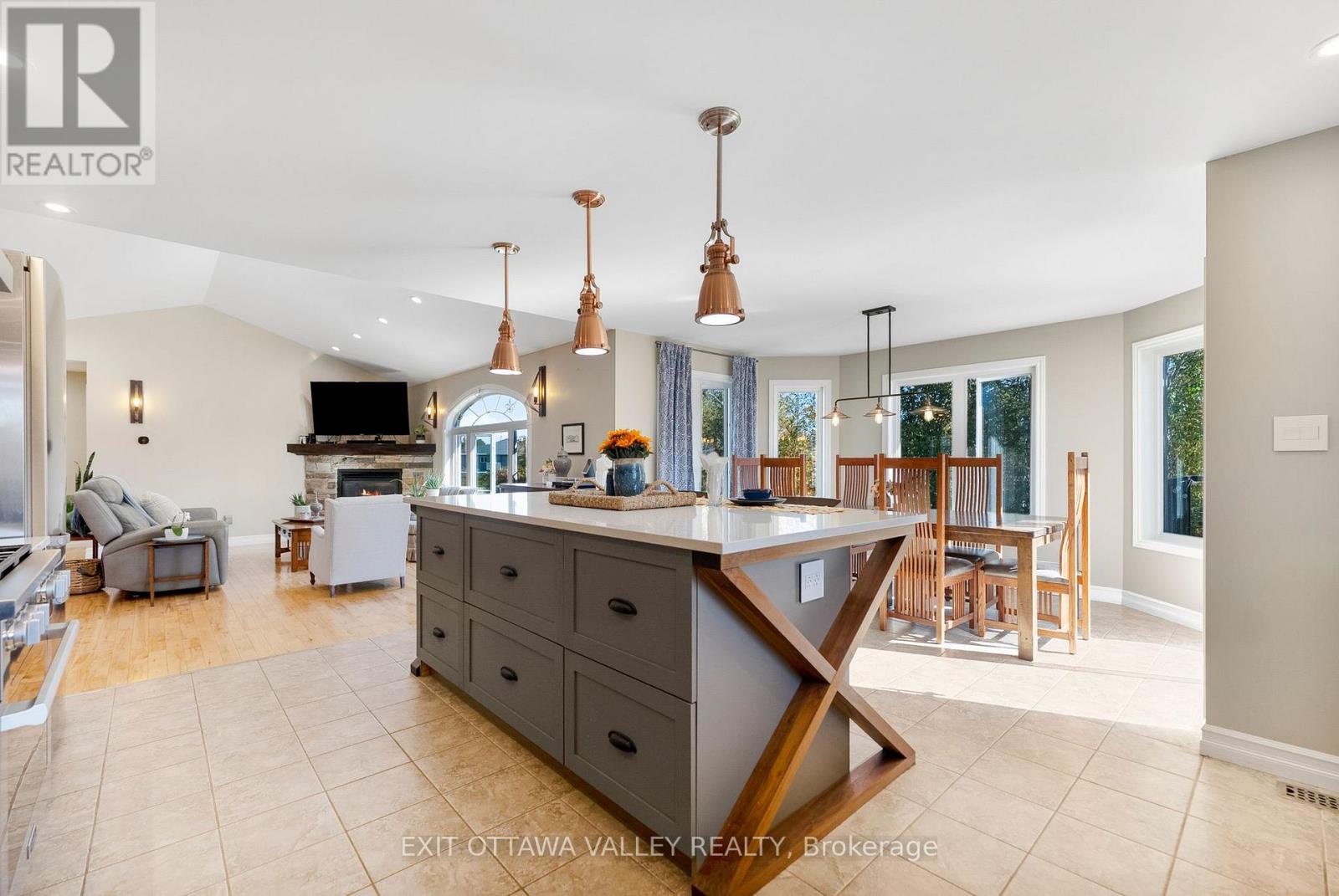 1 Fern Gully Lane, Whitewater Region, Ontario  K0J 1C0 - Photo 11 - X12442975