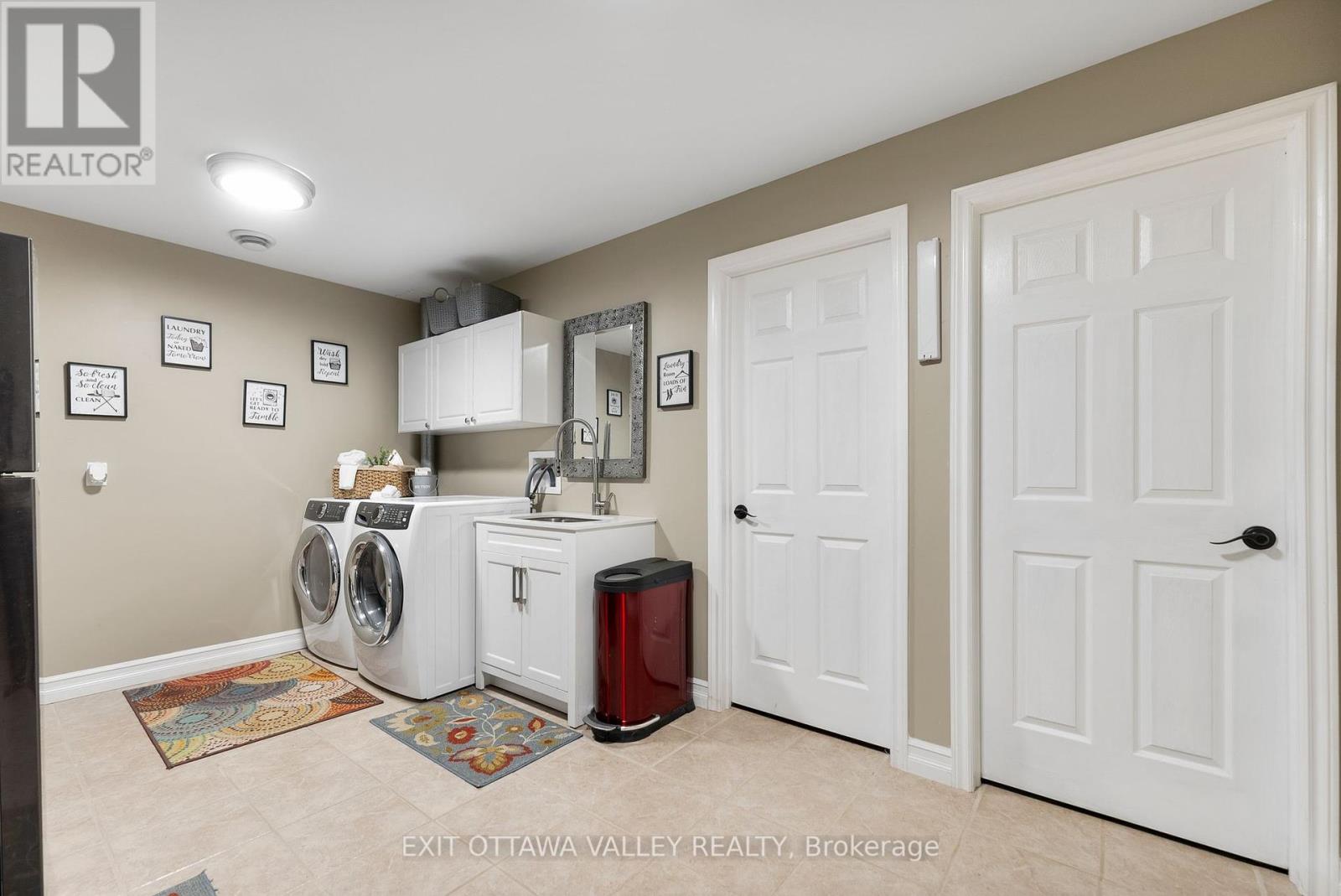 1 Fern Gully Lane, Whitewater Region, Ontario  K0J 1C0 - Photo 18 - X12442975