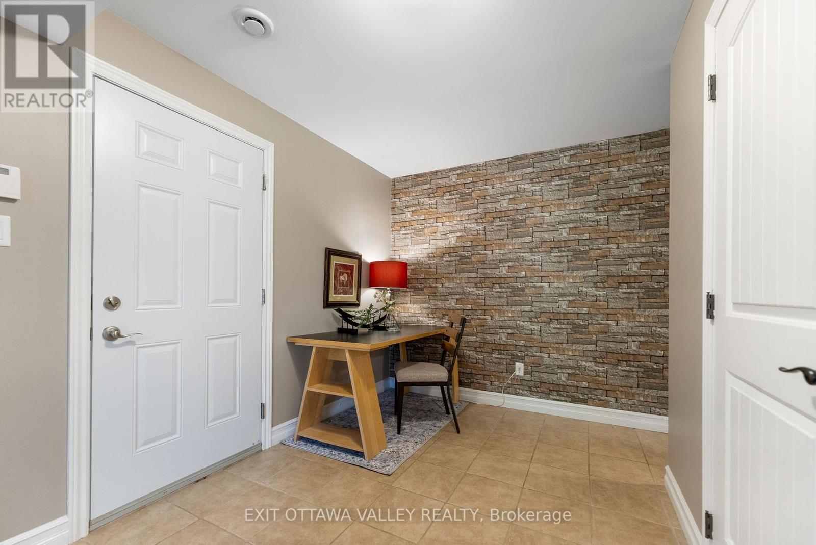 1 Fern Gully Lane, Whitewater Region, Ontario  K0J 1C0 - Photo 19 - X12442975