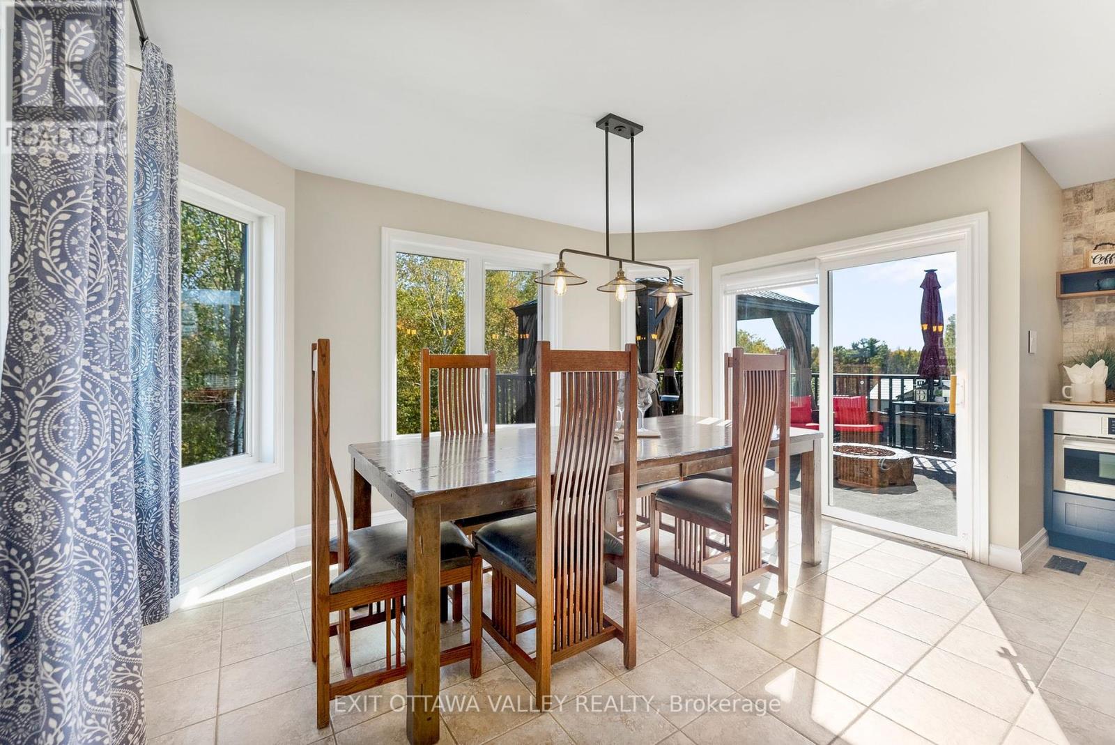 1 Fern Gully Lane, Whitewater Region, Ontario  K0J 1C0 - Photo 35 - X12442975